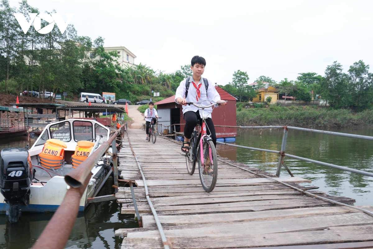 nguoi dan vung long ho cam son, bac ninh mong uoc ve mot cay cau kien co hinh anh 3