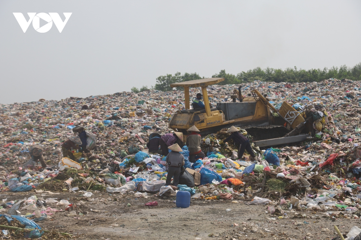 quang ngai bai rac qua tai, nha may xu ly rac thai cham tien do hinh anh 3