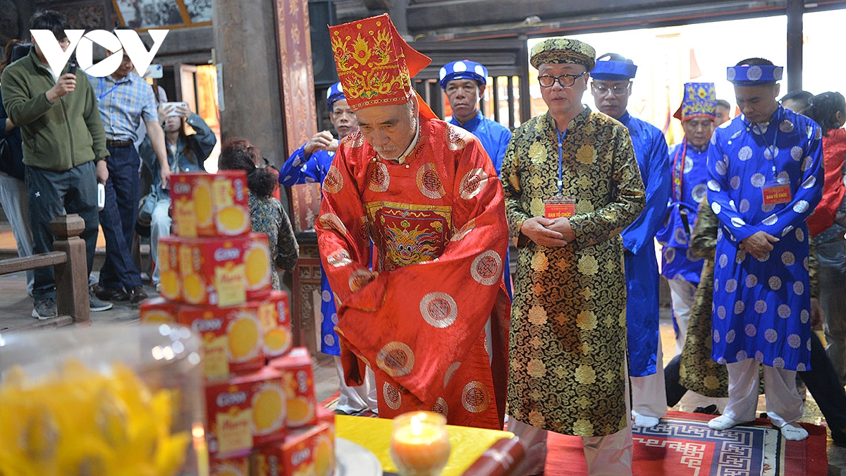 Dac sac nghi le ruoc nuoc cung dang thanh tai le hoi truyen thong lang bat trang hinh anh 16