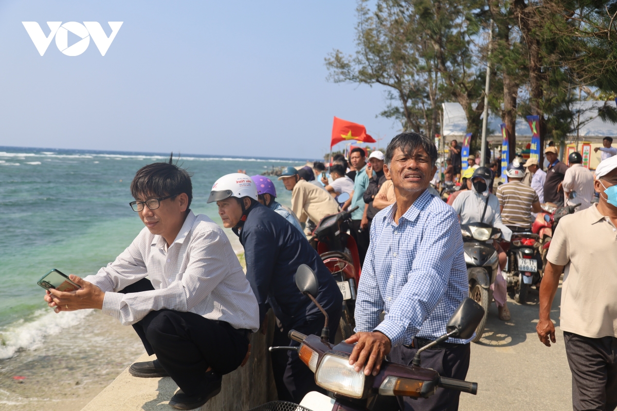 hinh anh le khao le the linh hoang sa tai quang ngai hinh anh 13