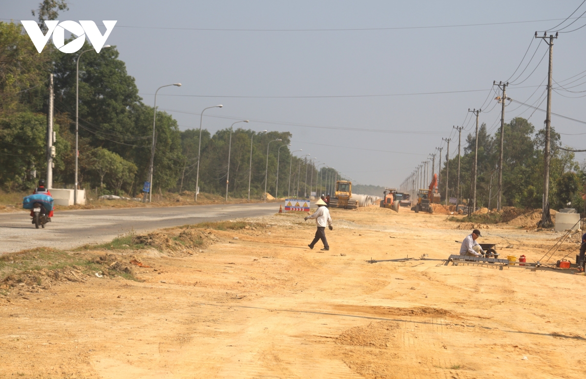 khong xem xet gia han tien do du an hoang sa doc soi hinh anh 2