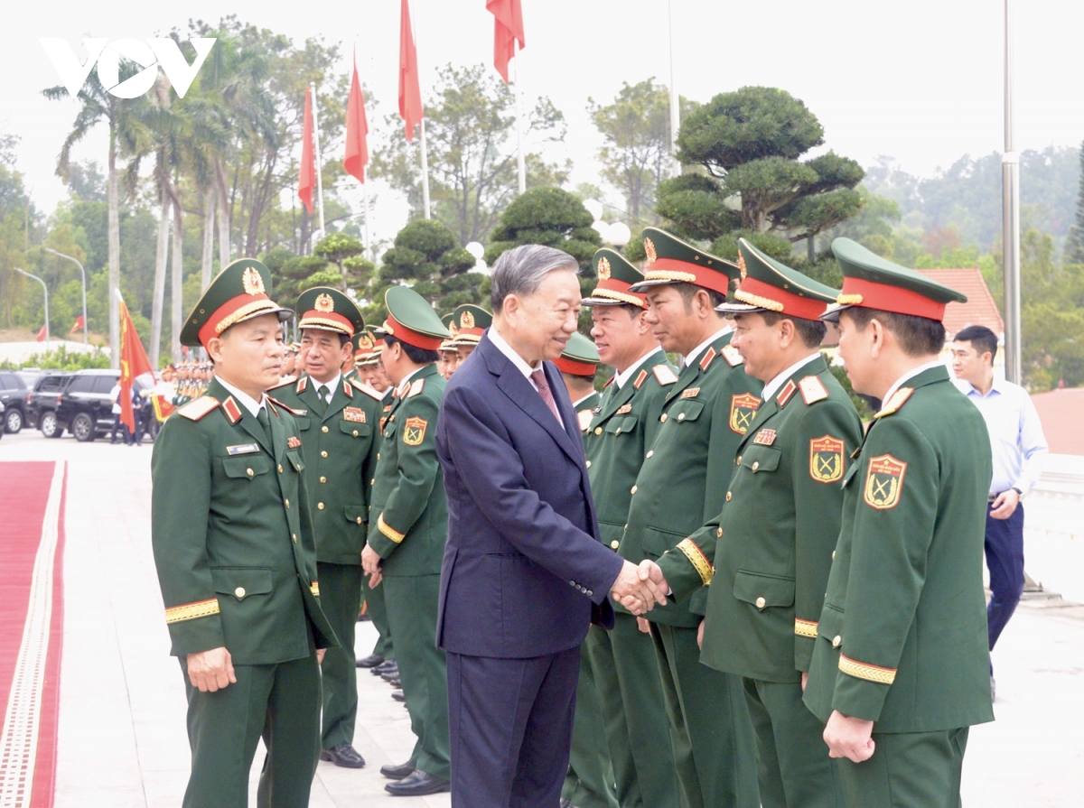 Tổng Bí thư, Chủ tịch nước: Quân khu 3 phải vững phên dậu, chắc thế trận lòng dân