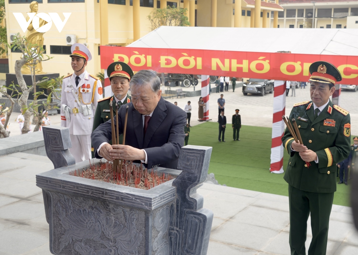 tong bi thu, chu tich nuoc quan khu 3 phai vung phen dau, chac the tran long dan hinh anh 4