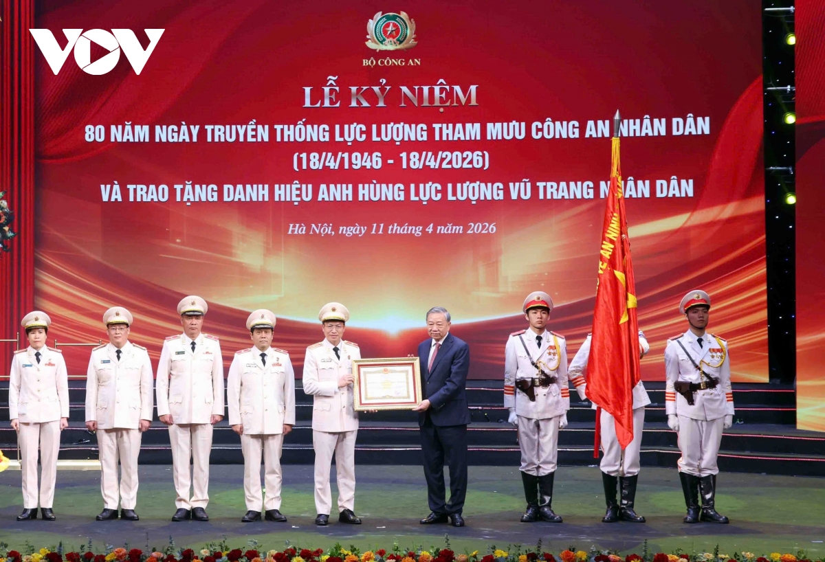 Tổng Bí thư, Chủ tịch nước dự lễ kỷ niệm Ngày truyền thống lực lượng tham mưu CAND
