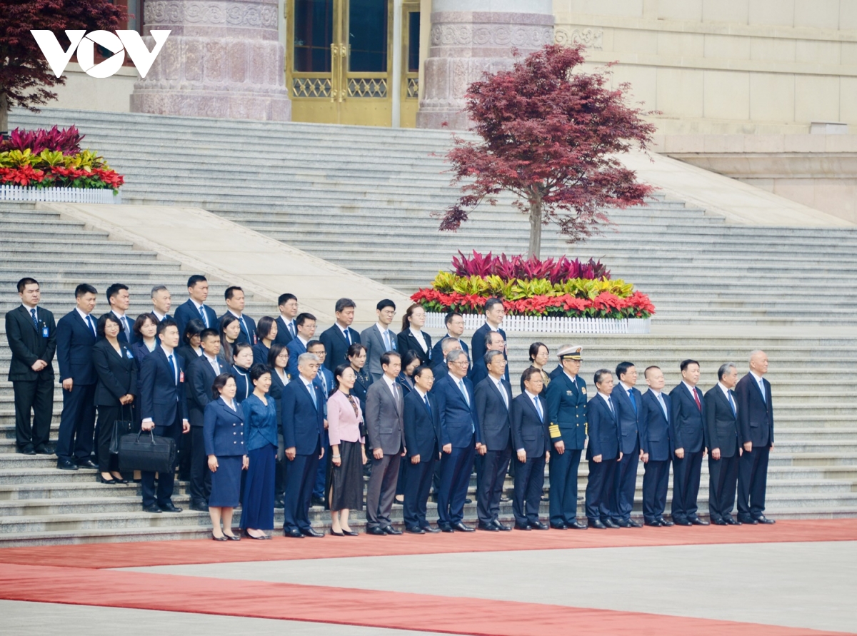 le don trong the tong bi thu, chu tich nuoc to lam tham cap nha nuoc den trung quoc hinh anh 11