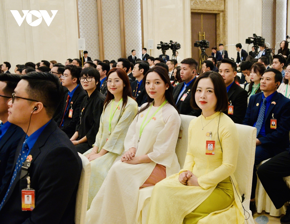 tong bi thu, chu tich nuoc to lam gap go thanh nien trung quoc viet nam hinh anh 3