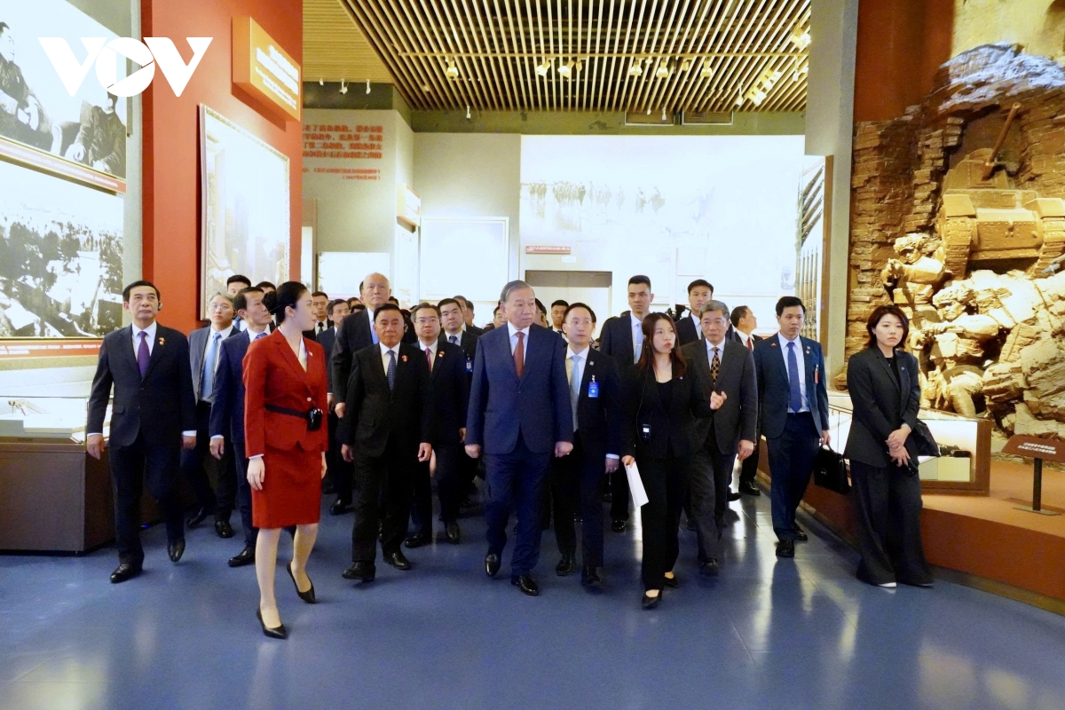 tong bi thu, chu tich nuoc to lam tham bao tang lich su Dang cong san trung quoc hinh anh 6