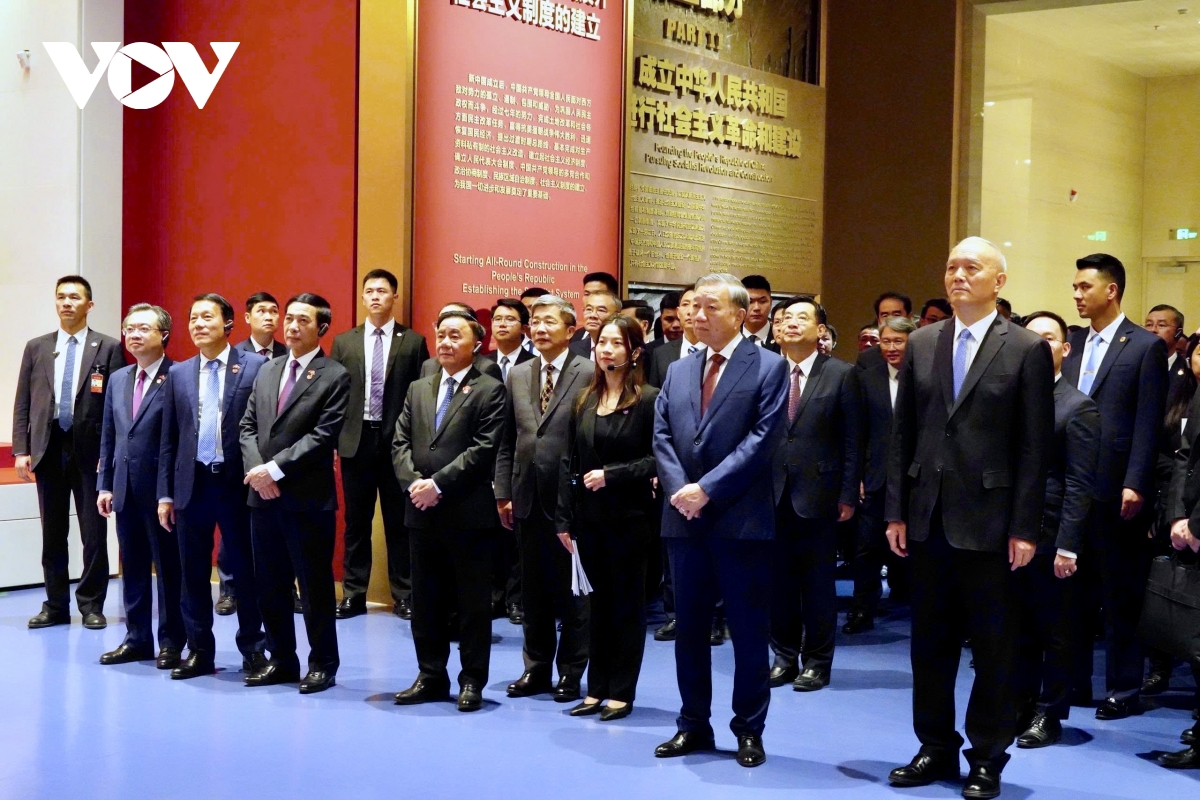 tong bi thu, chu tich nuoc to lam tham bao tang lich su Dang cong san trung quoc hinh anh 5