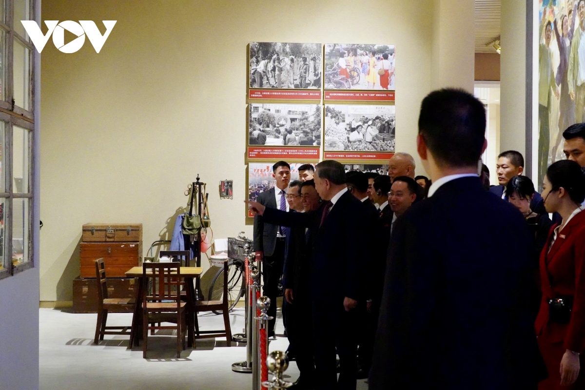 tong bi thu, chu tich nuoc to lam tham bao tang lich su Dang cong san trung quoc hinh anh 3