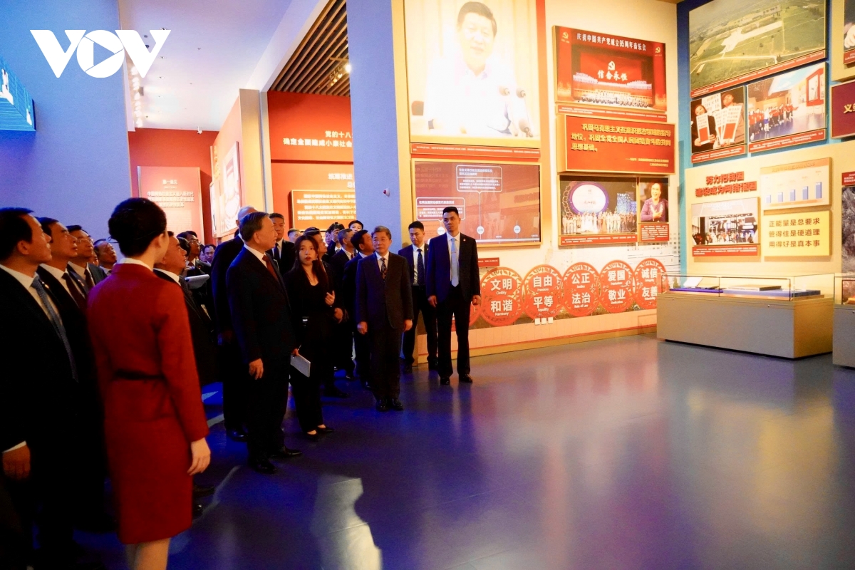 tong bi thu, chu tich nuoc to lam tham bao tang lich su Dang cong san trung quoc hinh anh 2