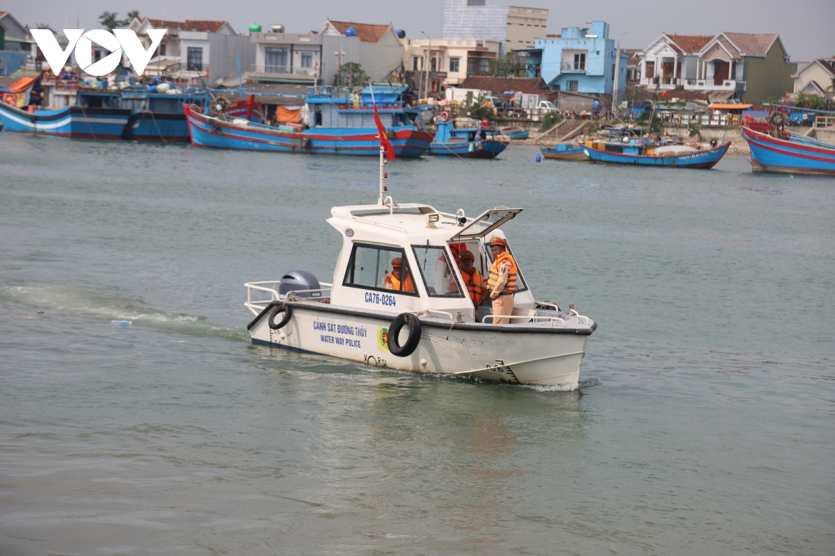 Dam bao an toan cho du khach ra dao ly son hinh anh 10