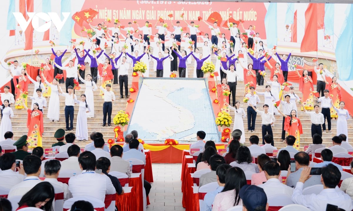 tong bi thu, chu tich nuoc dang huong tuong nho Dai tuong vo nguyen giap va cac anh hung liet si hinh anh 6