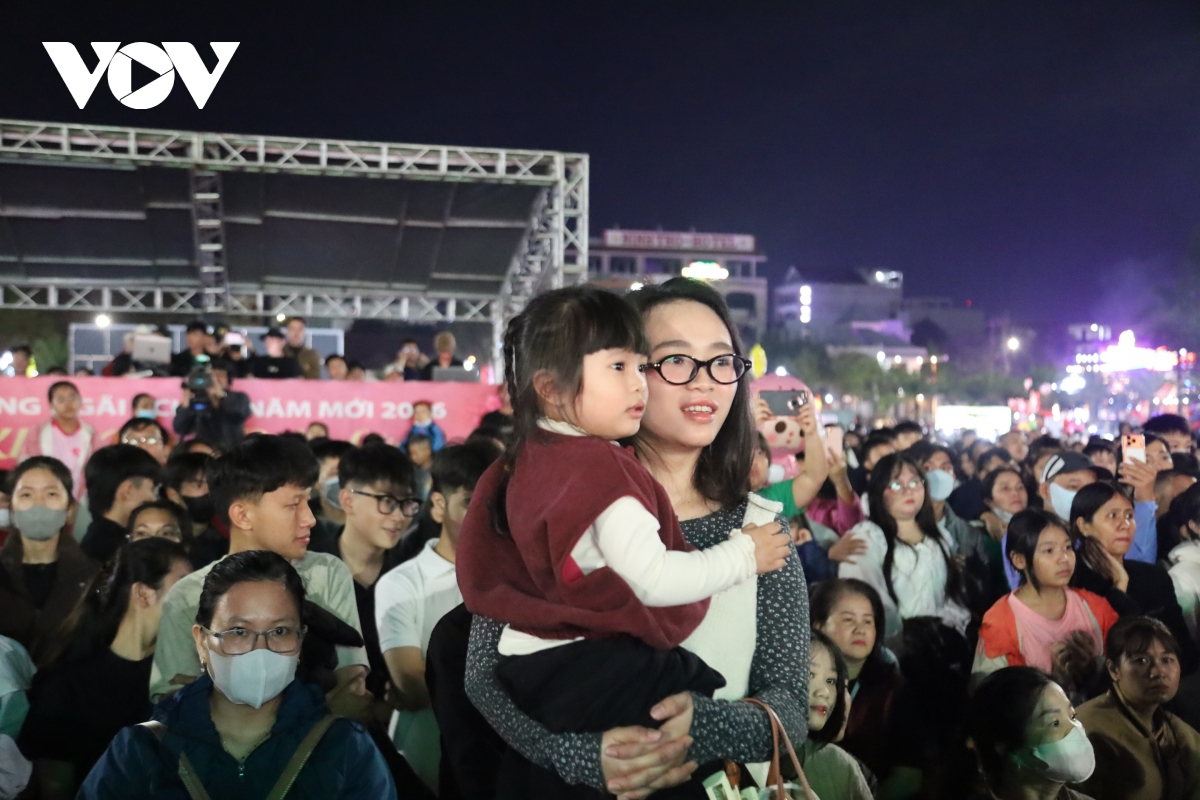 mang Den hut khach dip nghi le 30 4 hinh anh 6