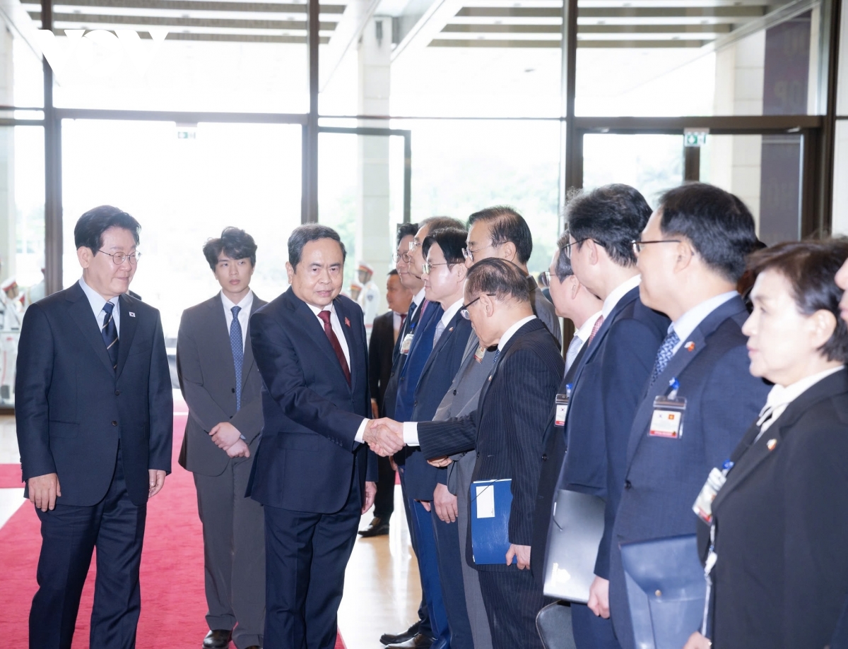 chu tich quoc hoi tran thanh man hoi kien tong thong han quoc lee jae myung hinh anh 3