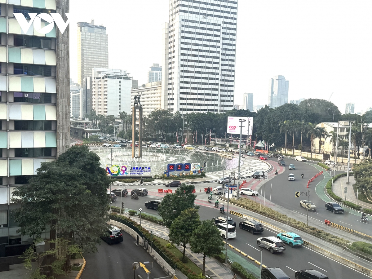 Jakarta cân nhắc đánh thuế xe điện