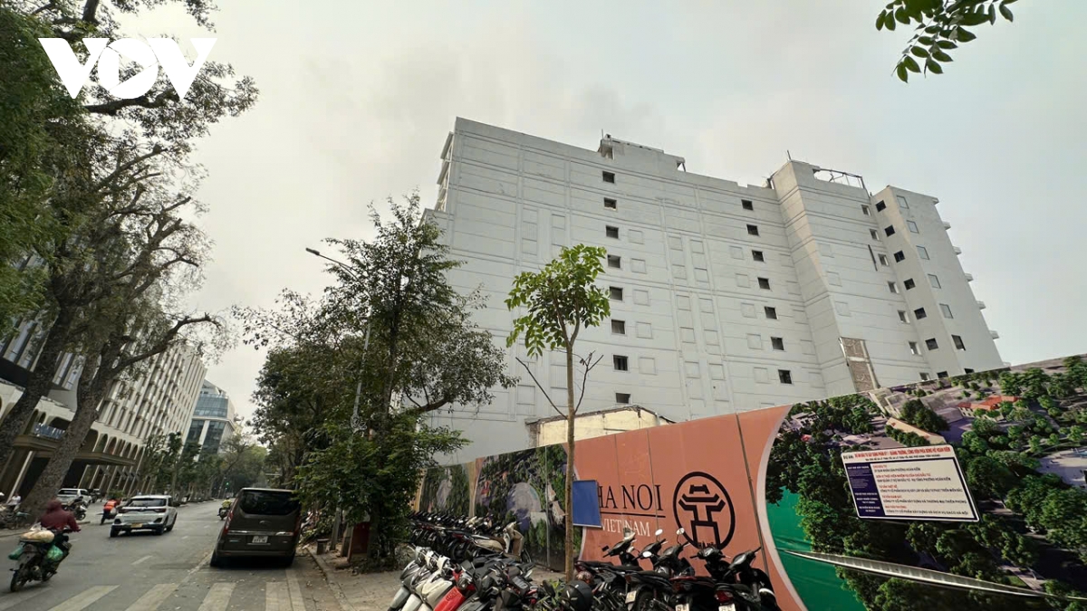 khach san 9 tang di chuyen do dac de xay quang truong Dong ho hoan kiem hinh anh 2