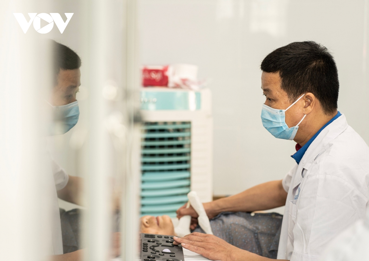 bo y te yeu cau dam bao cap cuu nguoi benh trong 2 ky nghi le hinh anh 1