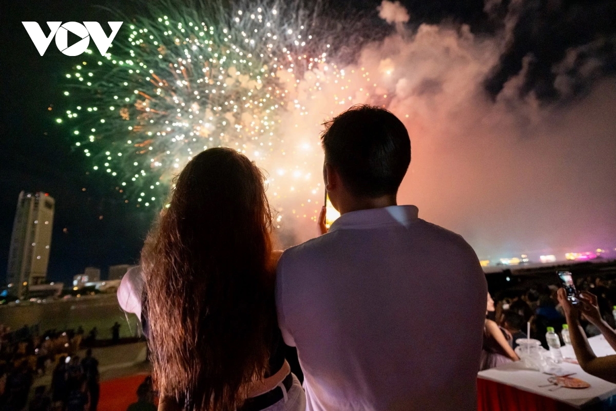 le hoi phao hoa quoc te Da nang 2026 lot top 9 le hoi dang di nhat hanh tinh hinh anh 1