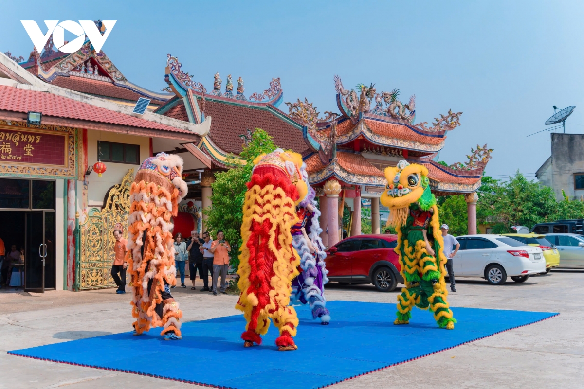 kieu bao tai thai lan Am ap nghia tinh ngay gio to hung vuong hinh anh 3