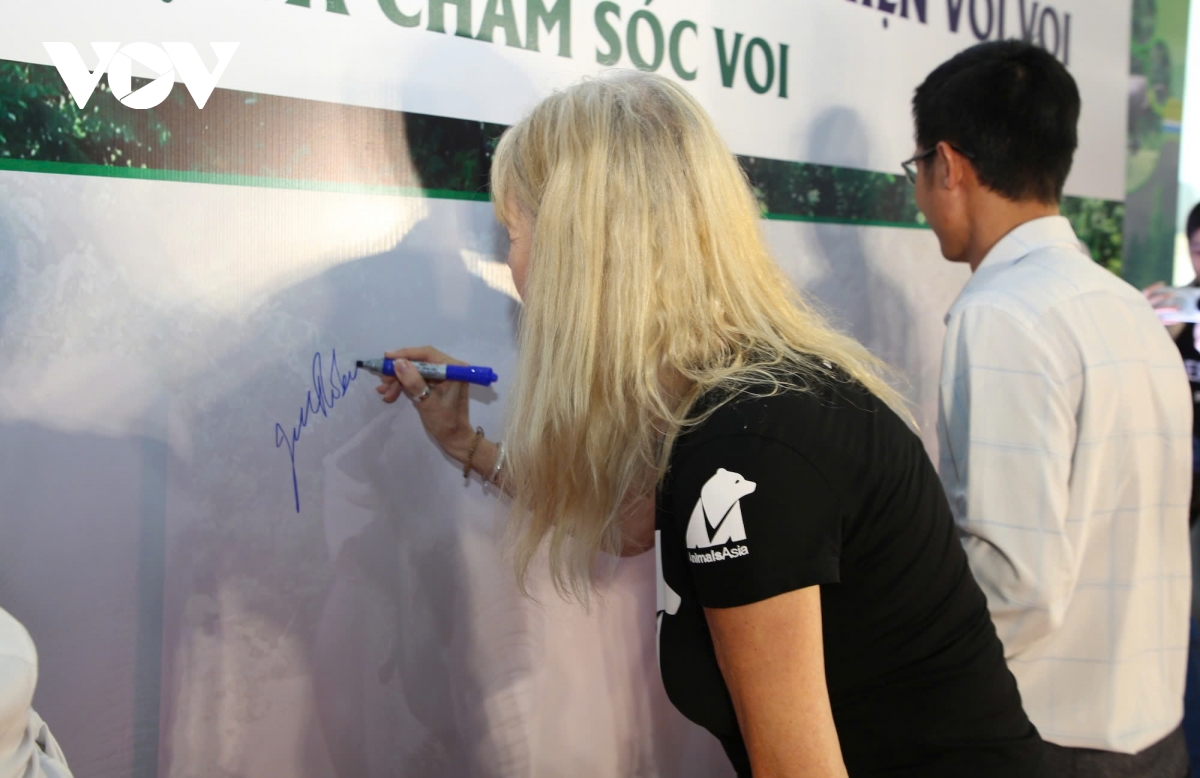  dau chan voi hanh phuc mo loi du lich than thien o Dak lak hinh anh 3