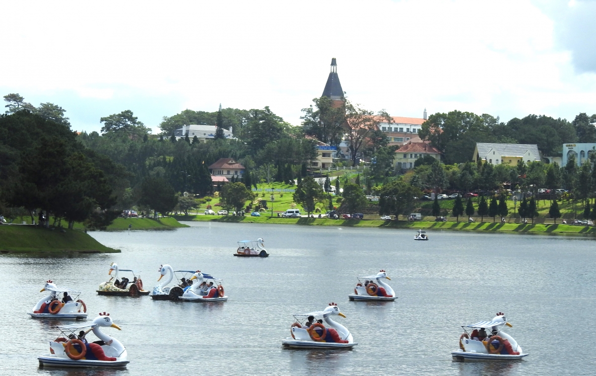 lam Dong dau tu 48 ty dong ngan bun, rac cho ho xuan huong hinh anh 2