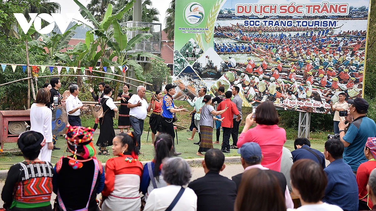 giao luu, lan toa gia tri van hoa dan toc tai ngoi nha chung hinh anh 9