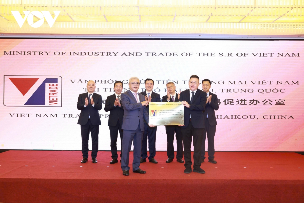 khai truong van phong xuc tien thuong mai viet nam tai trung quoc hinh anh 2
