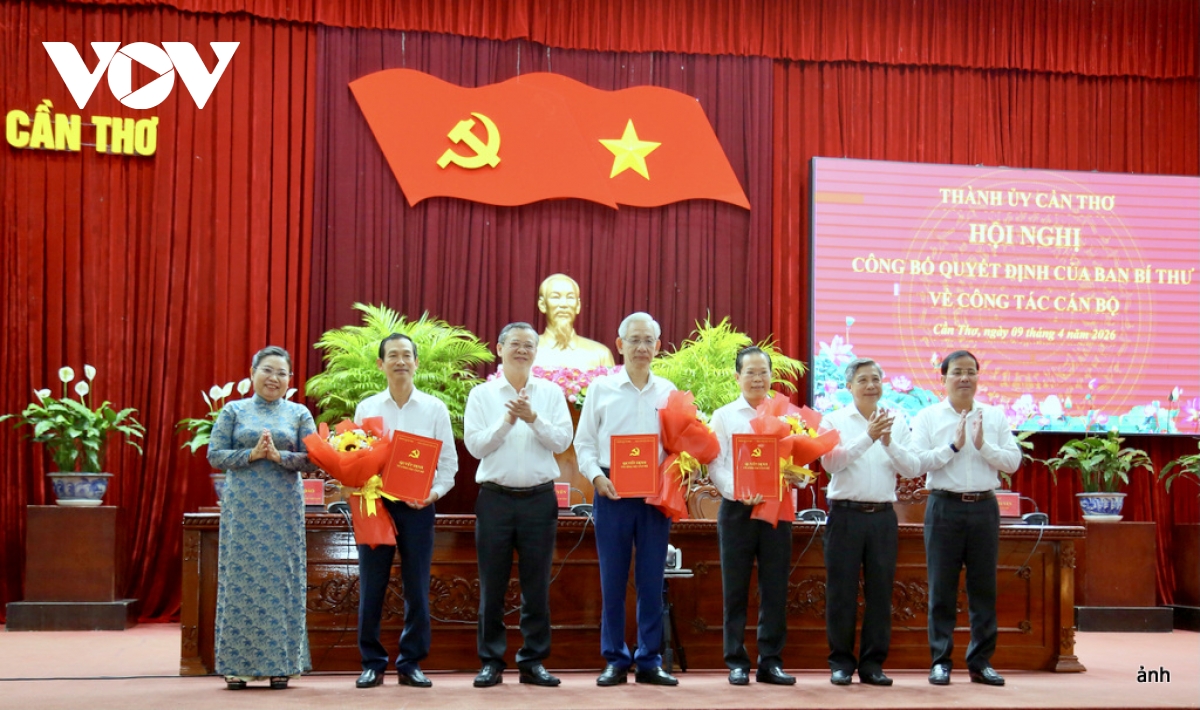 can tho cong bo quyet dinh cua ban bi thu ve cong tac can bo hinh anh 1