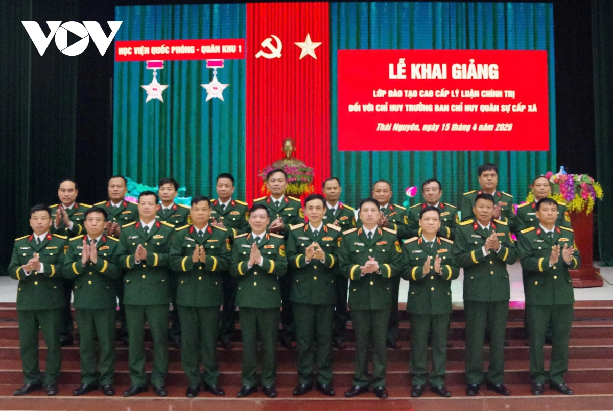 Đào tạo cao cấp lý luận chính trị cho Chỉ huy trưởng quân sự cấp xã