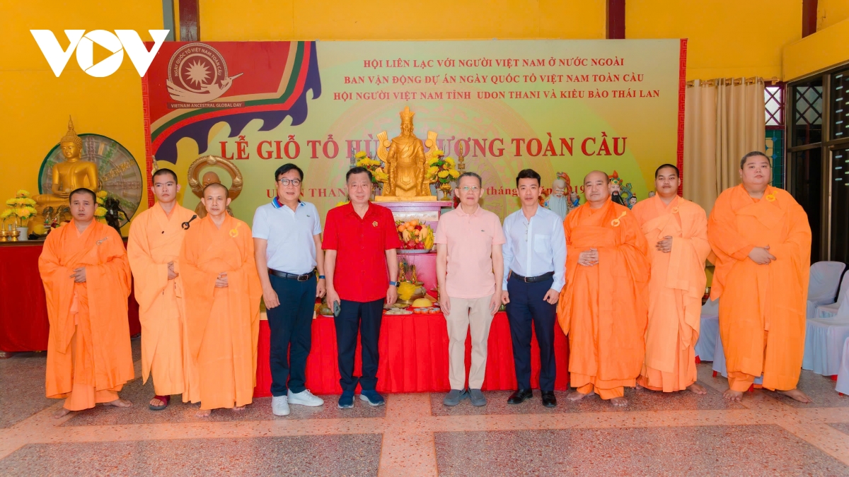 kieu bao tai thai lan Am ap nghia tinh ngay gio to hung vuong hinh anh 1