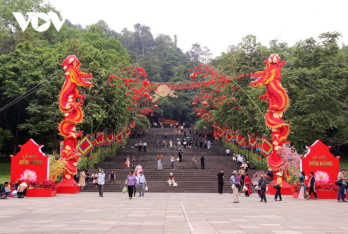 Da sac, da dang khong gian van hoa tai le hoi Den hung 2026 hinh anh 1