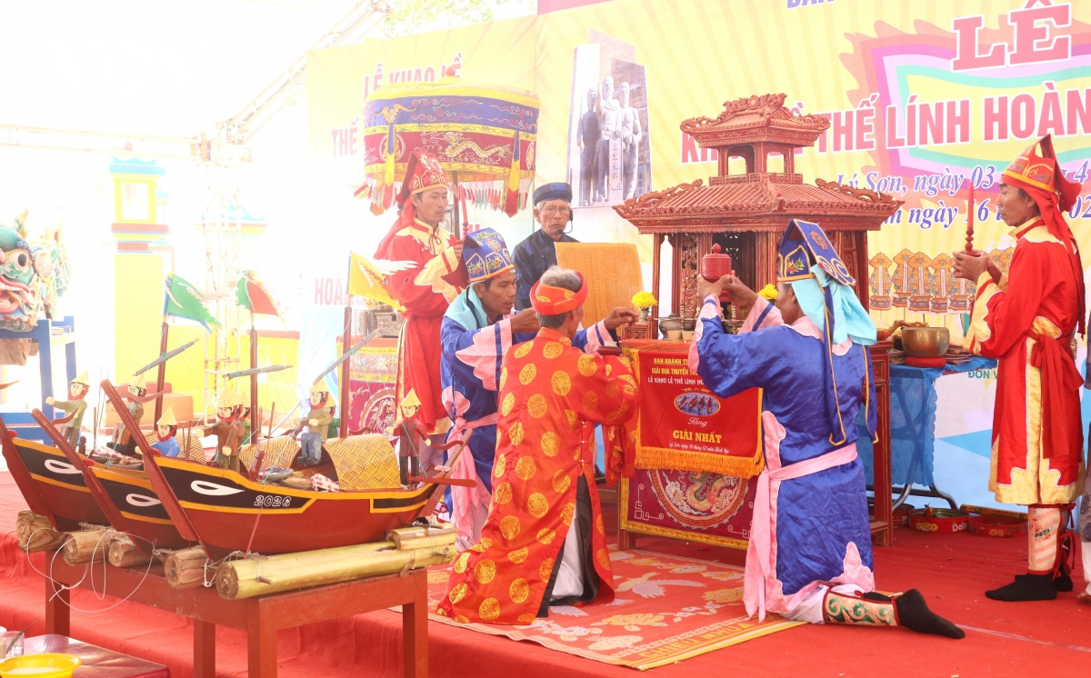 hinh anh le khao le the linh hoang sa tai quang ngai hinh anh 6