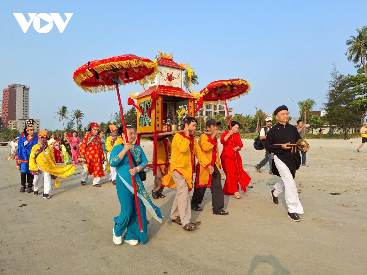 le hoi cau ngu cua ngu dan son tra Da nang hinh anh 2