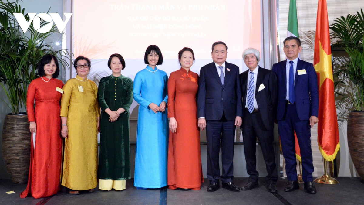 chu tich quoc hoi to quoc doi theo va tu hao ve nguoi con viet nam xa xu hinh anh 2