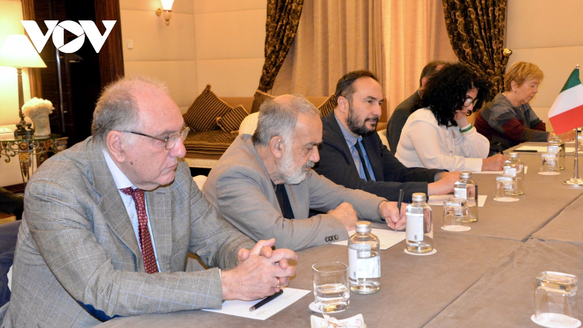 chu tich quoc hoi tran thanh man gap tong bi thu Dang tai lap cong san italia hinh anh 3