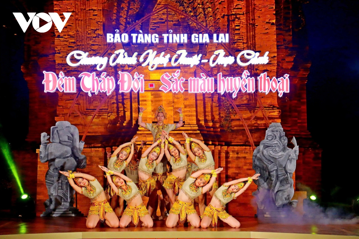 chuong trinh nghe thuat dac sac van hoa cham tai di tich quoc gia thap Doi hinh anh 1