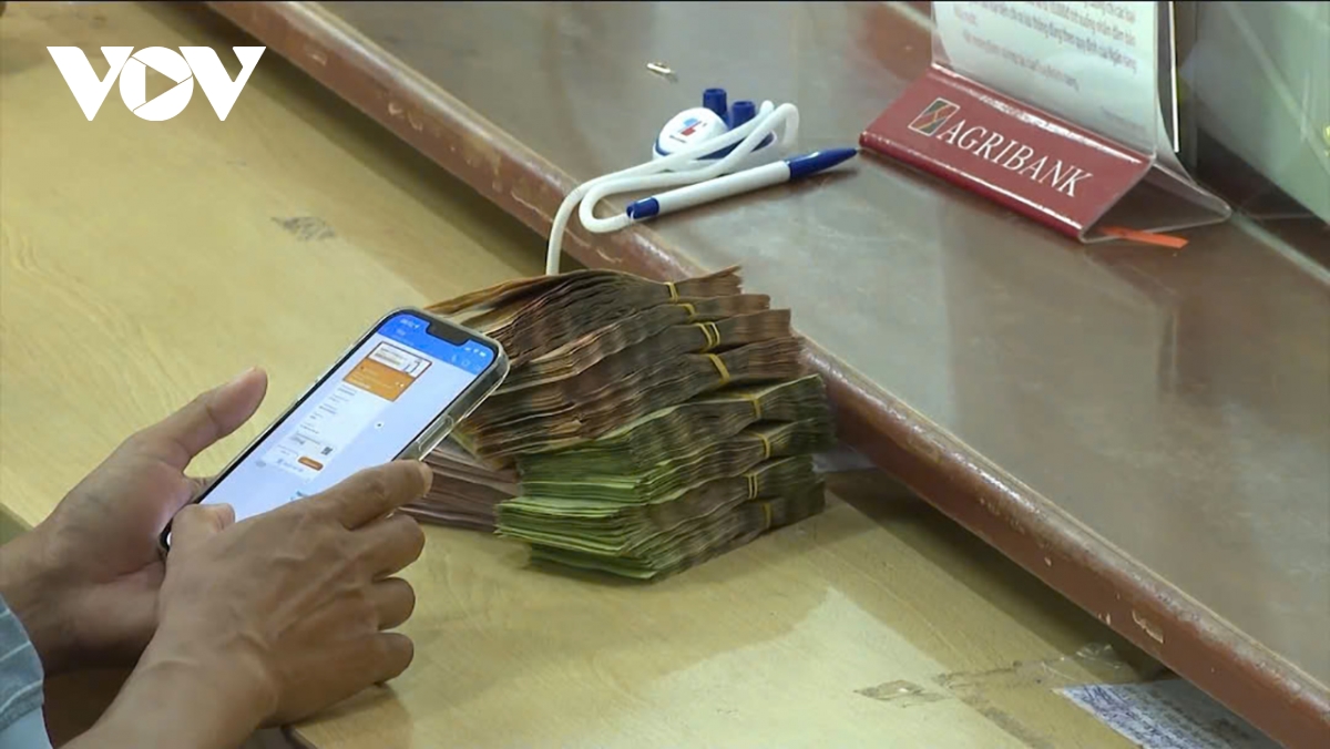 lai suat huy dong tang nong, xuat hien lai suat tiet kiem cham moc 10 hinh anh 3