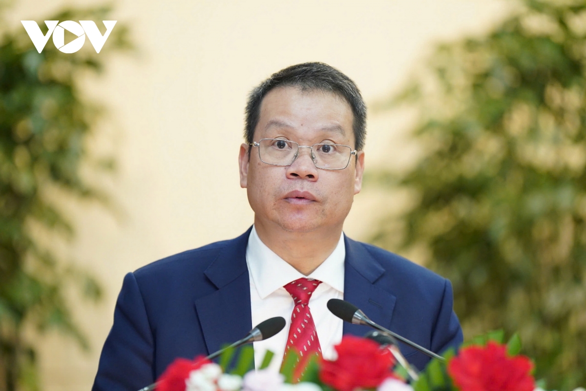 Ong nguyen manh hung duoc bau lam chu tich ubnd tp.Da nang hinh anh 2