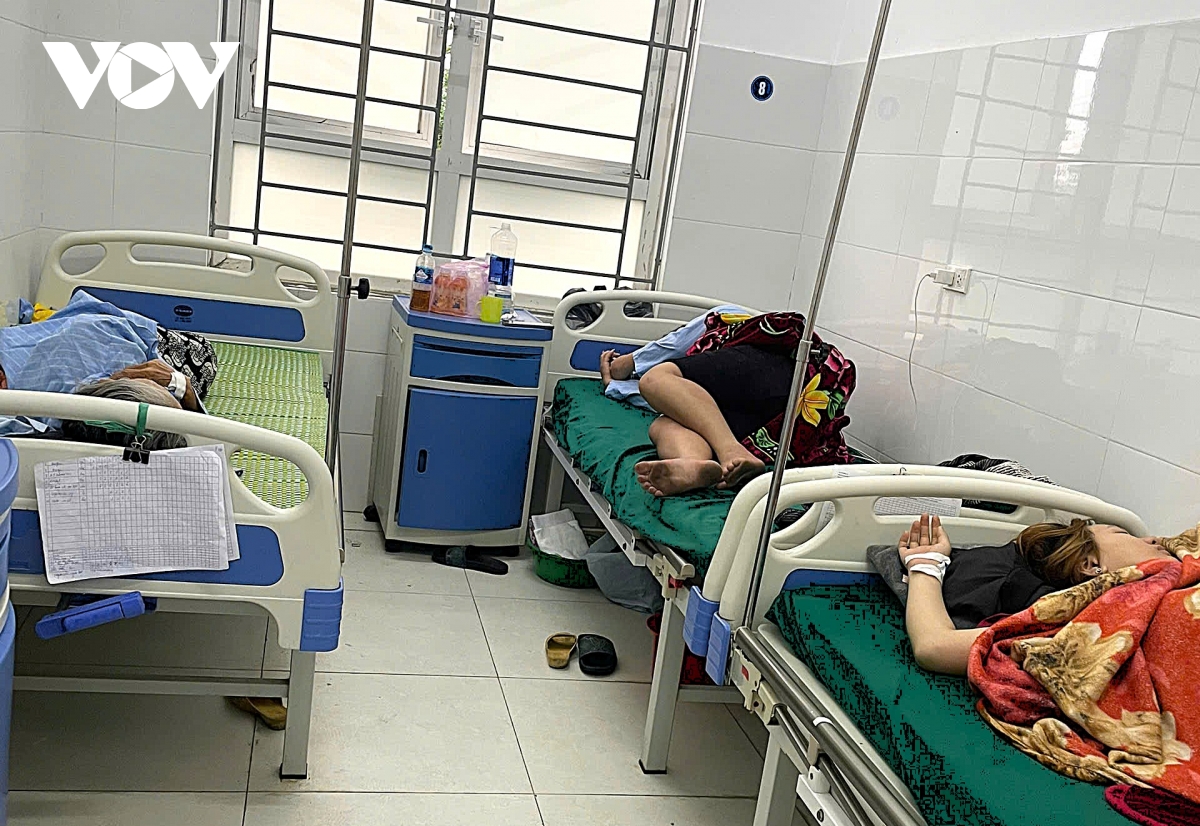 28 nguoi nhap vien nghi ngo doc sau khi an banh mi o nghe an hinh anh 1