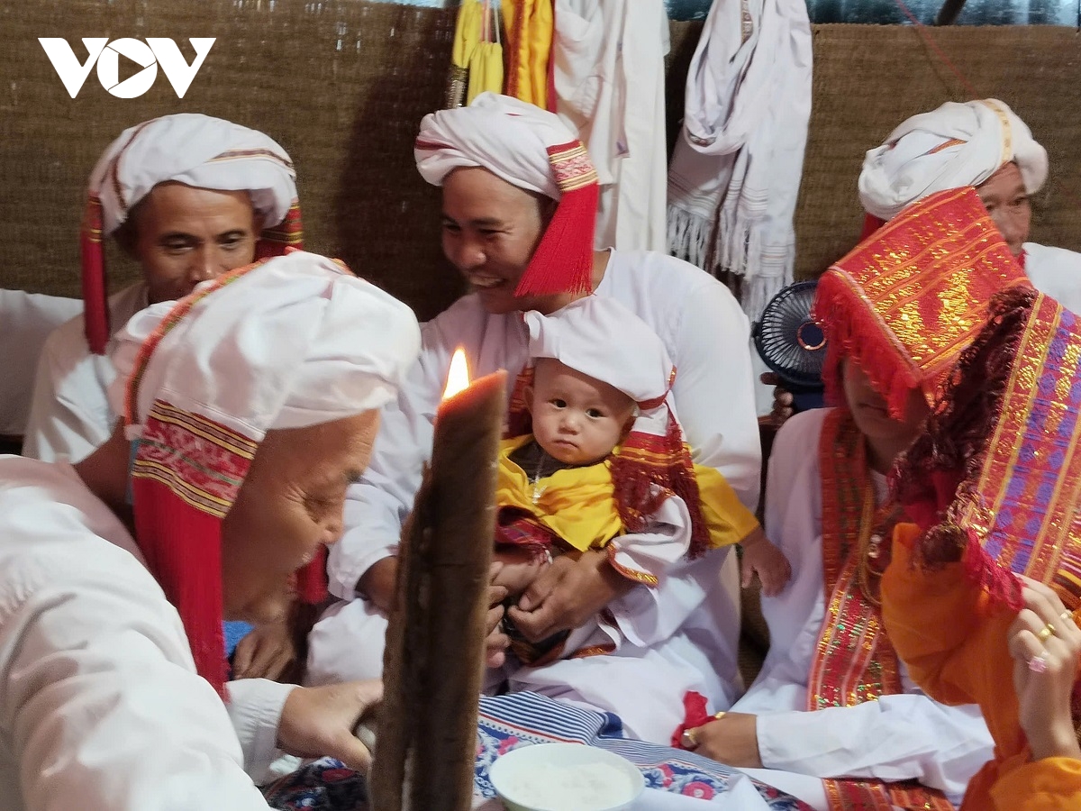 le kareh katal nghi thuc truong thanh doc dao cua nguoi cham ba ni hinh anh 1