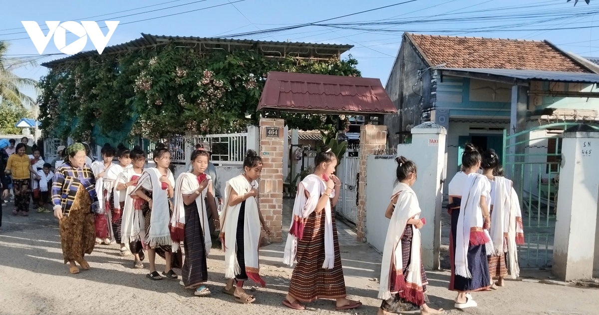 le kareh katal nghi thuc truong thanh doc dao cua nguoi cham ba ni hinh anh 5