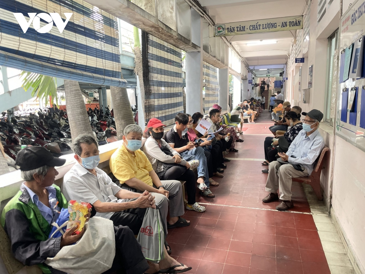 nganh y te tp.hcm nhan 629 phan anh trong hon 3 thang hinh anh 1