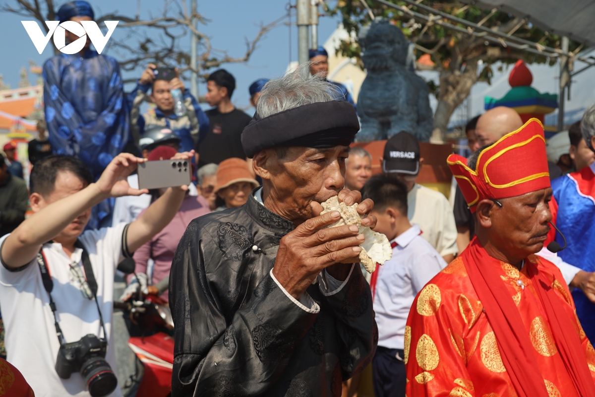 hinh anh le khao le the linh hoang sa tai quang ngai hinh anh 10