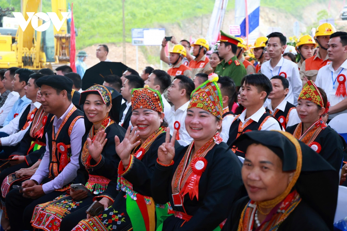 khoi cong nha may dien gio dau tien tai quang ninh hinh anh 4