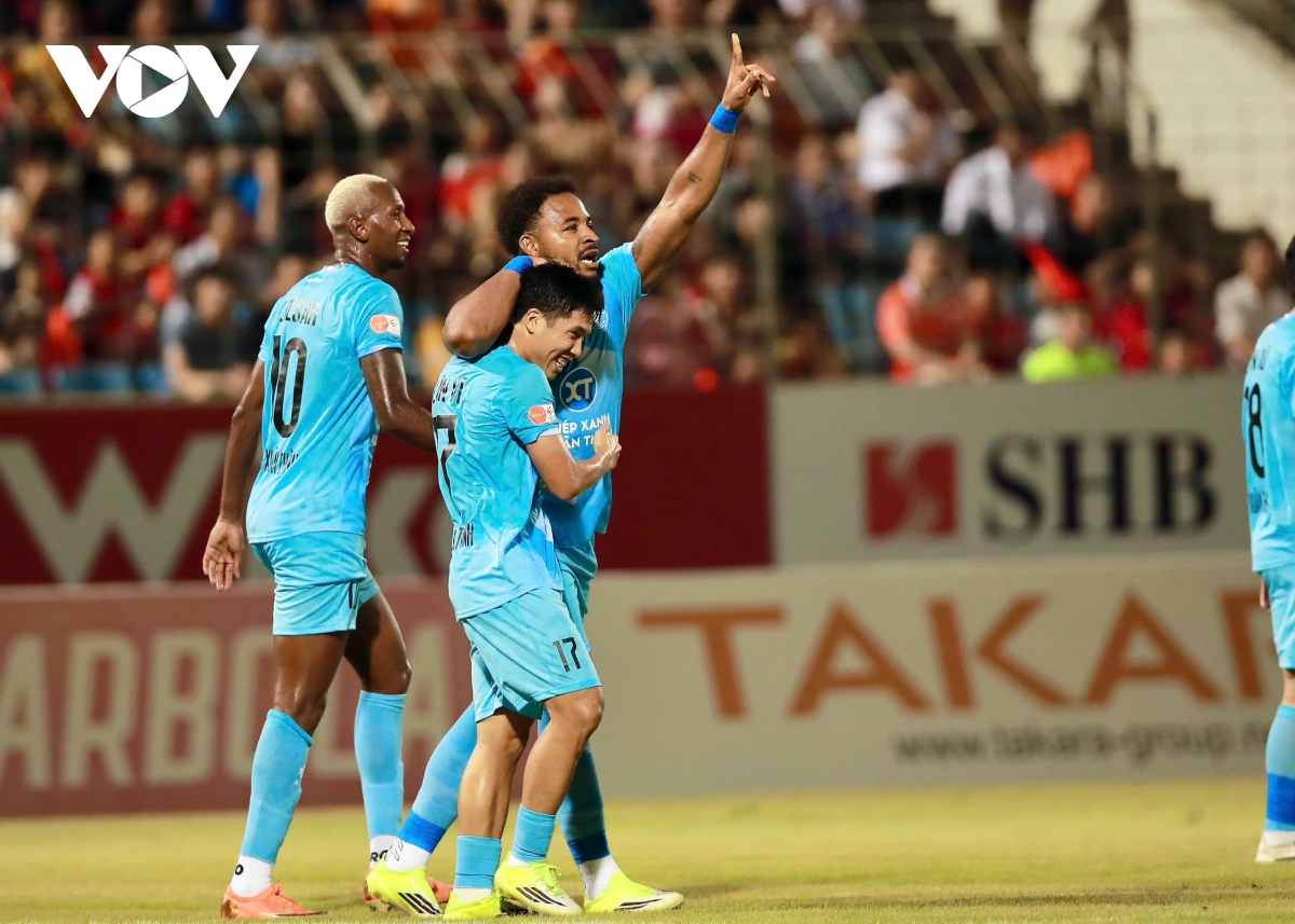 hang tan cong Dt viet nam lien tiep bao tin vui cho hlv kim sang sik hinh anh 3