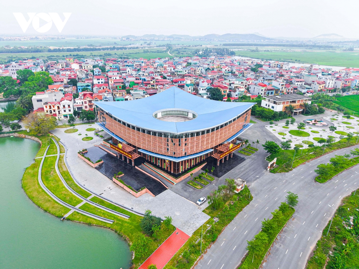 can canh nha hat dan ca quan ho o bac ninh hon 241 ty dong xuong cap tram trong hinh anh 13