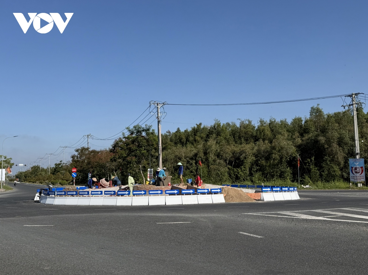 ve tham vinh vien anh hung o can tho hinh anh 3