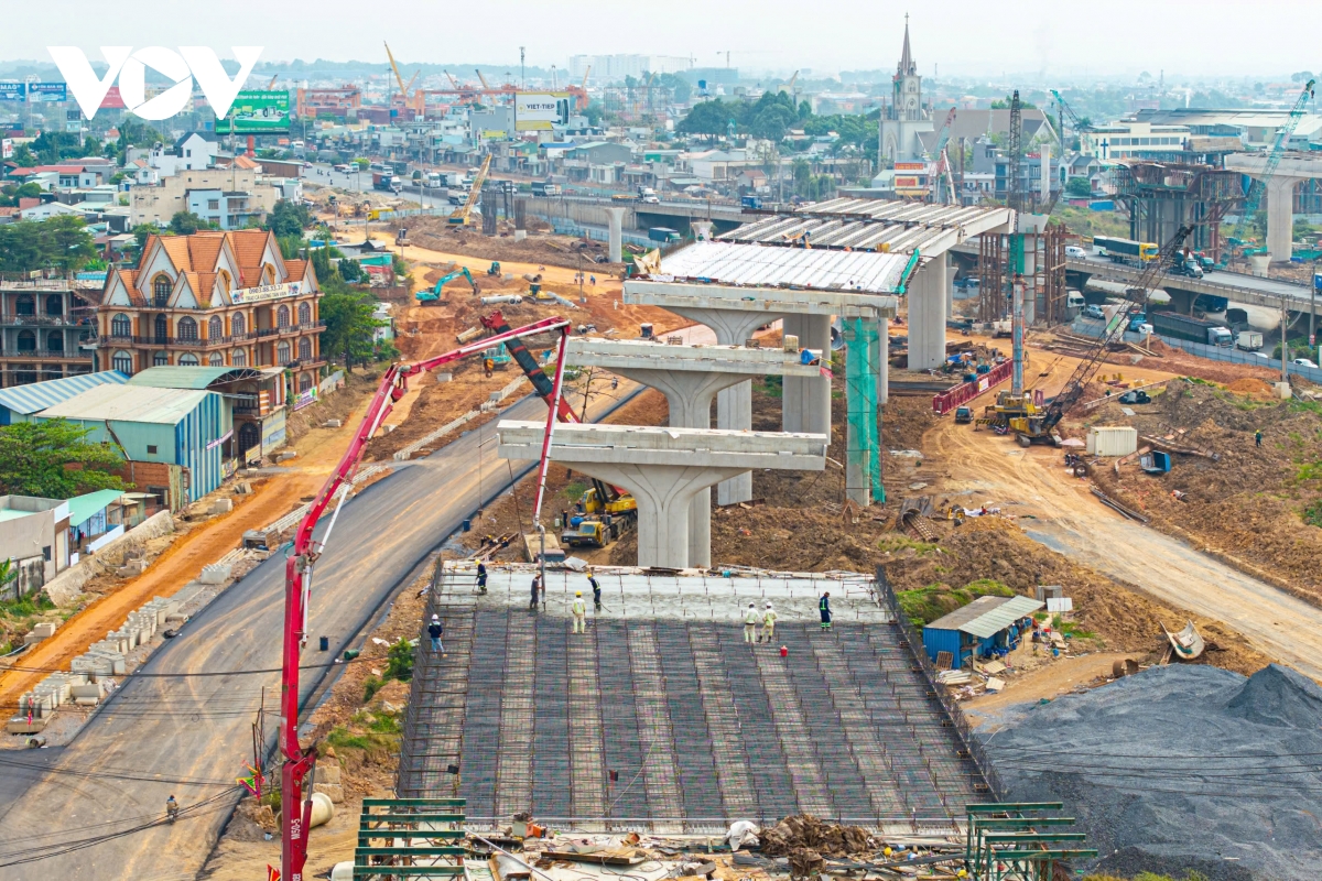 toan canh nut giao tan van lon nhat vanh dai 3 tp.hcm dang ve dich hinh anh 15