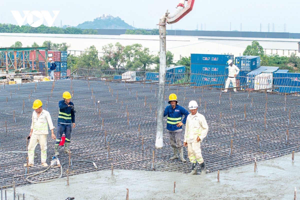 toan canh nut giao tan van lon nhat vanh dai 3 tp.hcm dang ve dich hinh anh 6