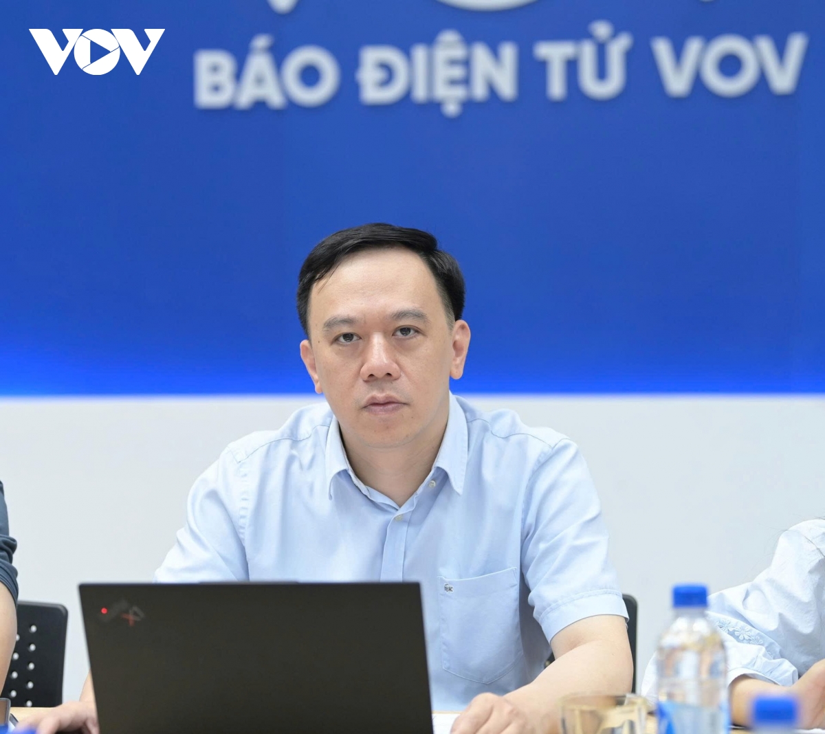 lan dau tien tro thanh hang muc thi, podcast gay bat ngo tai lien hoan phat thanh hinh anh 2